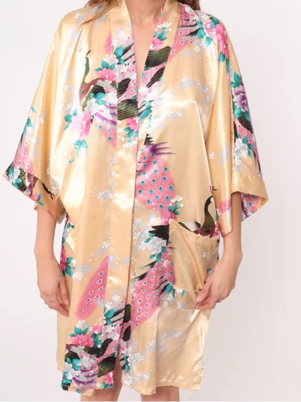 Silky Peacock Print Short Robe in Gold